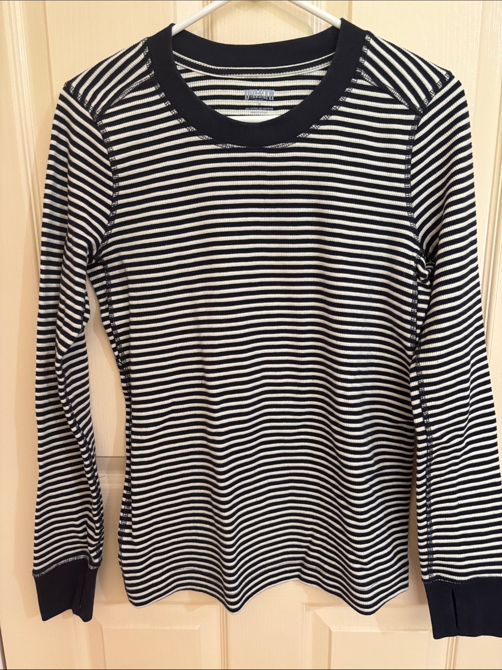 Duluth Trading Striped Long Sleeve Thermal Tee in navy blue and White medium